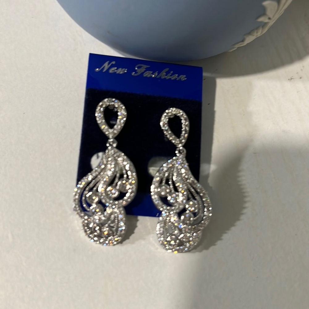 Silver detailed drop earrings
